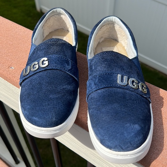 UGG Sneakers - Picture 3 of 6